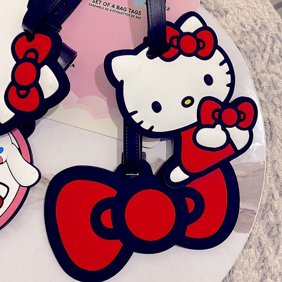 Hello Kitty and Friends - Set of 4 Bag Tags - Picture 4 of 4